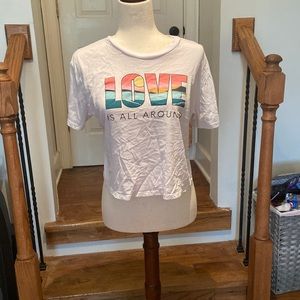 Pretty Rebel t-shirt! M!